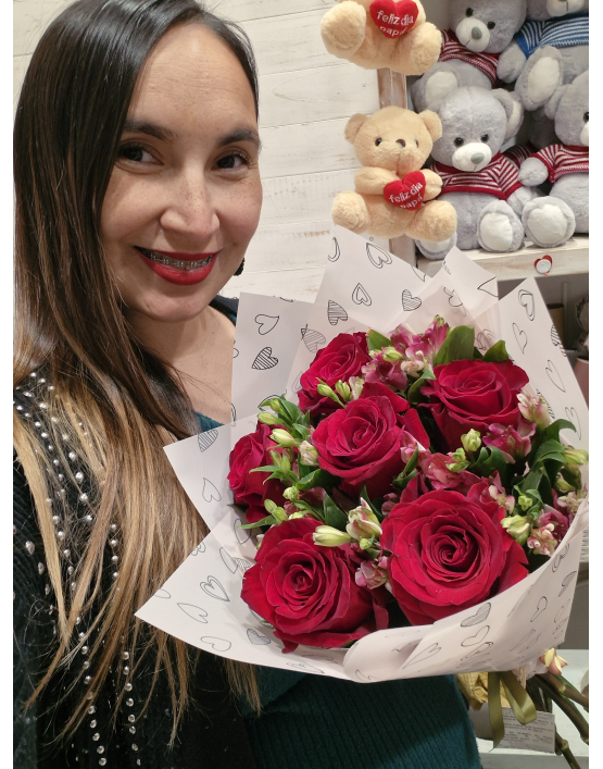 RAMO ROSAS Y CHARMELIAS